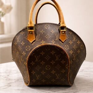 Louis Vuitton Ellipse PM Monogram Canvas | Rare Discontinued | Authentic